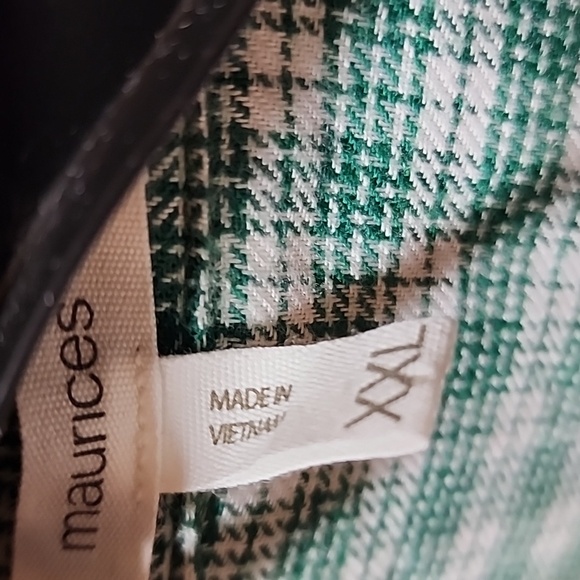 ⭐️Maurice's Top⭐️ - Picture 4 of 5